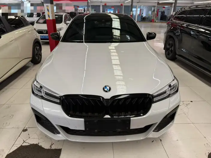 BMW 5 Series 2022 Model 530Li Leading Model M Sports Set – фото 2