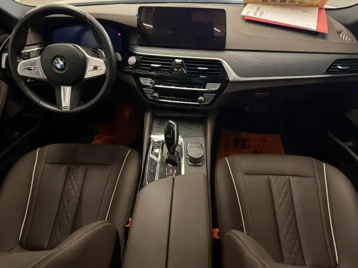 BMW 5 Series 2022 Model 530Li Leading Model M Sports Set – фото 9