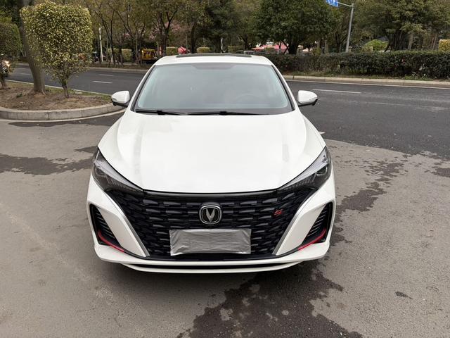 Changan Eado 2022 Plus 1.6L GDI CVT Luxury – фото 2