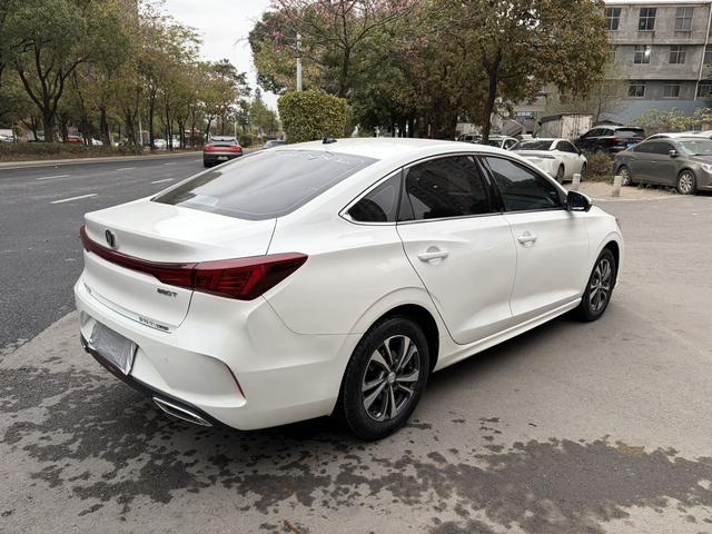 Changan Eado 2022 Plus 1.6L GDI CVT Luxury – фото 10