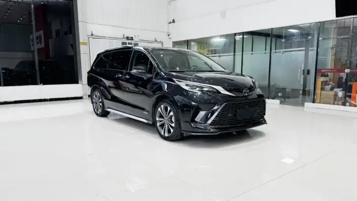 Granvia 2023 Model Intelligent Hybrid 2.5L Noble PLUS – фото 3