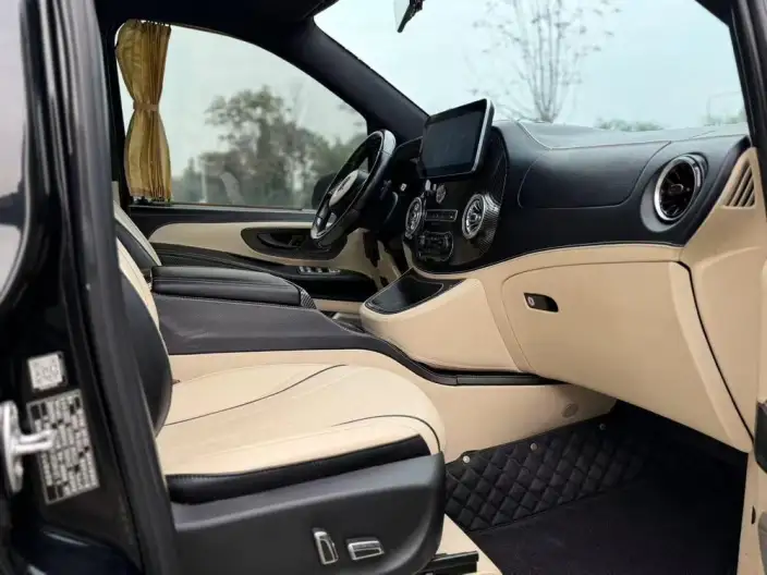 Viano 2021 Model 2.0T Elite Edition 7 seat – фото 9
