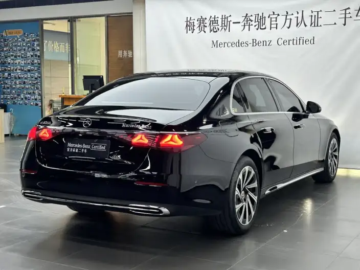 Mercedes-Benz E-Class 2024 Model E 300 L Luxury Model sedan – фото 6