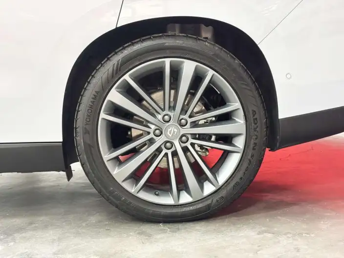 Leapmotor C16 2026 Model EV Edition 630 LiDAR Zhizun Edition 6 seat – фото 9