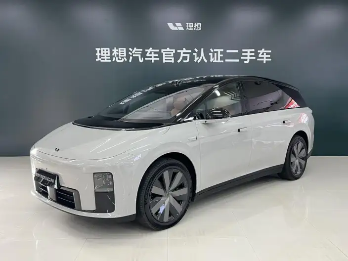 Li Auto i8 2025 Model Standard Edition – фото 1