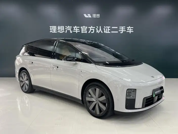 Li Auto i8 2025 Model Standard Edition – фото 3