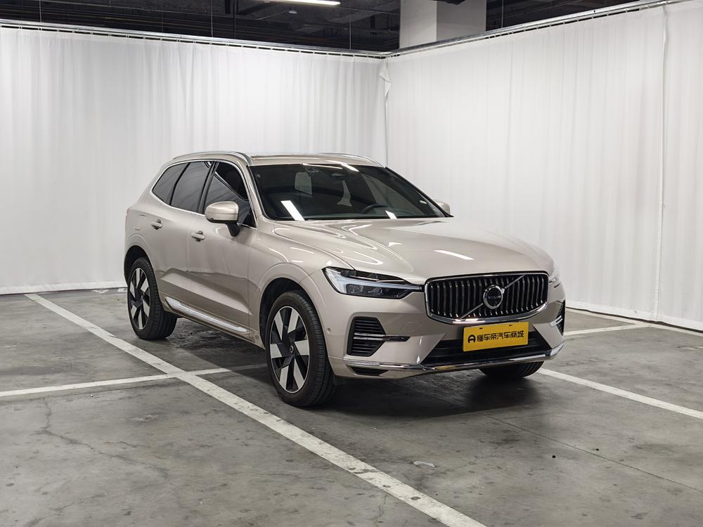 Volvo XC60 PHEV 2025 модификация T8 4WD Long Battery Life Pro Smart Range Deluxe Edition – фото 3