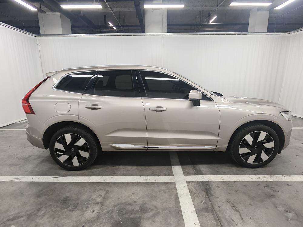 Volvo XC60 PHEV 2025 модификация T8 4WD Long Battery Life Pro Smart Range Deluxe Edition – фото 8