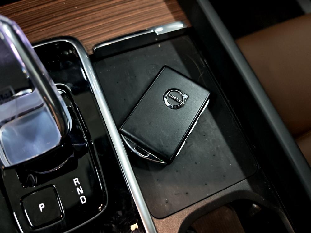 Volvo XC60 PHEV 2025 модификация T8 4WD Long Battery Life Pro Smart Range Deluxe Edition – фото 11
