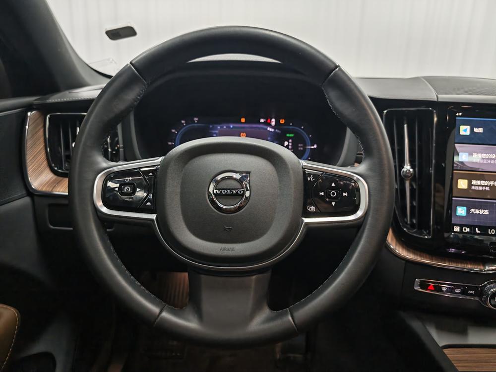 Volvo XC60 PHEV 2025 модификация T8 4WD Long Battery Life Pro Smart Range Deluxe Edition – фото 16