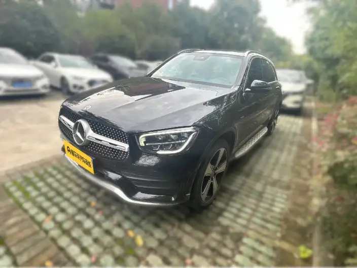 Mercedes-Benz GLC 2022 Model GLC 300 L 4MATIC Dynamic Model Collector Edition – фото 1