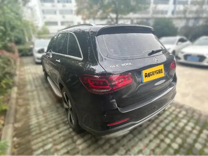 Mercedes-Benz GLC 2022 Model GLC 300 L 4MATIC Dynamic Model Collector Edition – фото 4
