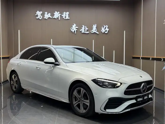 Mercedes-Benz C-Class 2022 Model C 200 L Sports Edition – фото 3