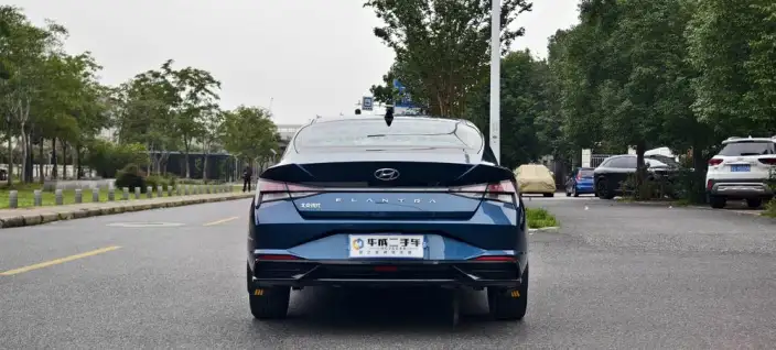 Hyundai Ioniq 2023 Model 1.5L CVT GLX Elite Edition – фото 5