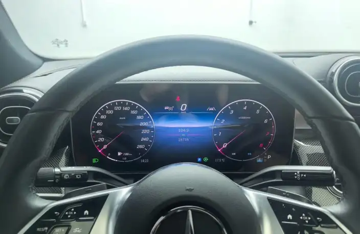 Mercedes-Benz GLC 2025 Model GLC 260 L 4MATIC Dynamic Model 5 seat – фото 7