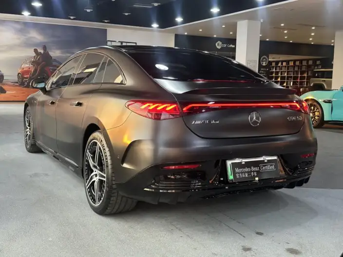 Mercedes-Benz EQE AMG 2023 Model EQE 53 4MATIC+ – фото 4