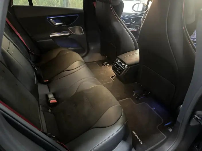 Mercedes-Benz EQE AMG 2023 Model EQE 53 4MATIC+ – фото 10