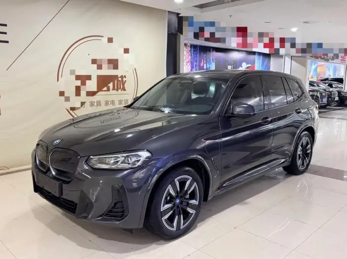 BMW iX3 2022 Model Leading Model – фото 1