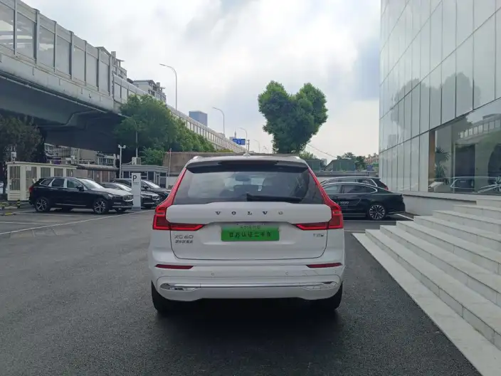 Volvo XC60 PHEV 2025 Model T8 4WD Long Battery Life Pro Smart Elegance Deluxe Edition – фото 6