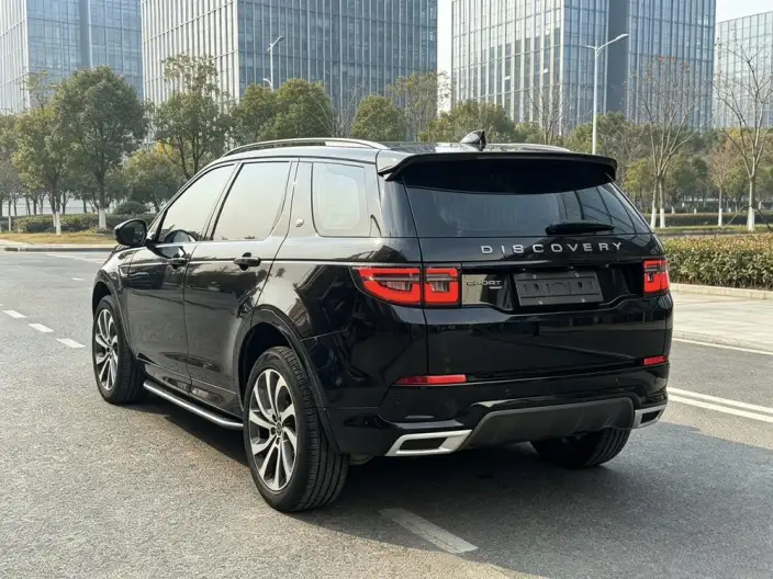 Land Rover Discovery Sport 2022 Model Facelift II 249PS R-Dynamic SE Performance Technology Edition 5 seat – фото 5