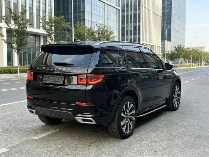 Land Rover Discovery Sport 2022 Model Facelift II 249PS R-Dynamic SE Performance Technology Edition 5 seat – фото 7