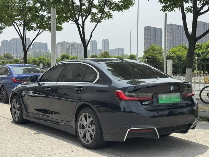 BMW i3 2023 Model eDrive35L – фото 3