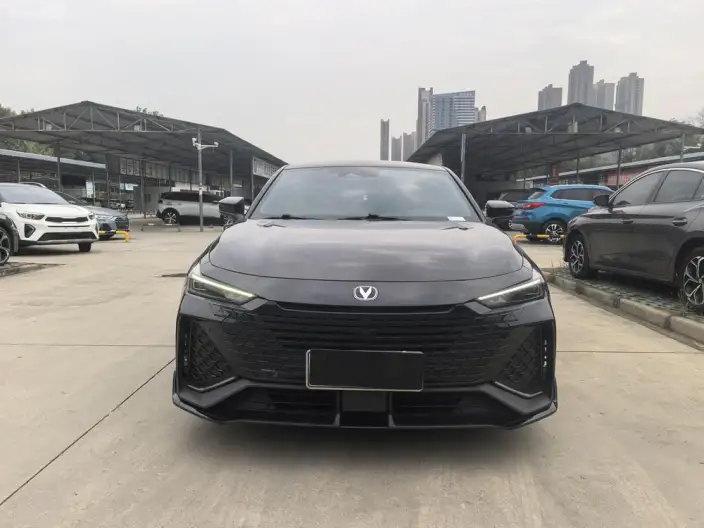 Changan UNI-V 2023 Model 2.0T Leading speed Edition