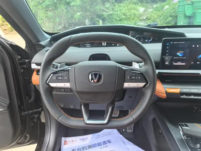 Changan UNI-V 2023 Model 2.0T Leading speed Edition – фото 8