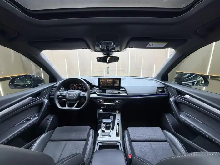 Audi Q5L Sportback 2022 Model 40 TFSI Luxury Model – фото 8
