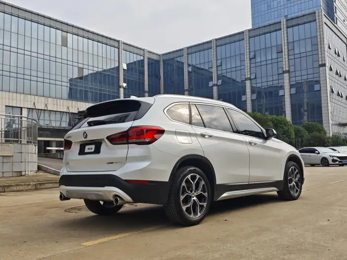 BMW X1 2022 Model sDrive20Li Fashion Model – фото 6