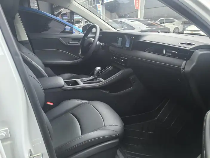 Roewe i5 2026 Model 1.5L CVT Deluxe Edition – фото 5