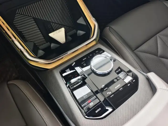 BMW X3 2025 Model xDrive30L Exclusive Model M Sports Set – фото 10