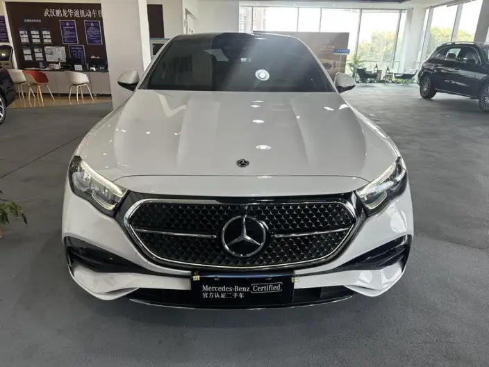 Mercedes-Benz E-Class 2024 Model E 260 L Sports sedan – фото 2