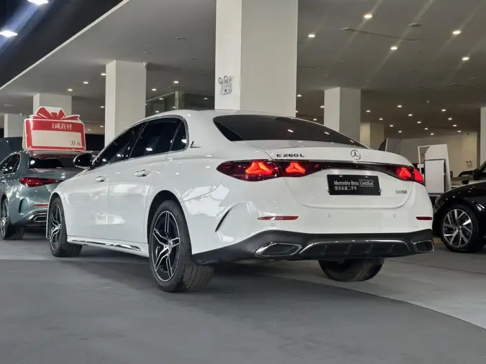 Mercedes-Benz E-Class 2024 Model E 260 L Sports sedan – фото 4