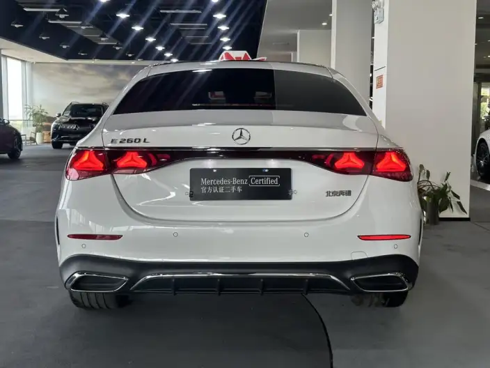 Mercedes-Benz E-Class 2024 Model E 260 L Sports sedan – фото 5