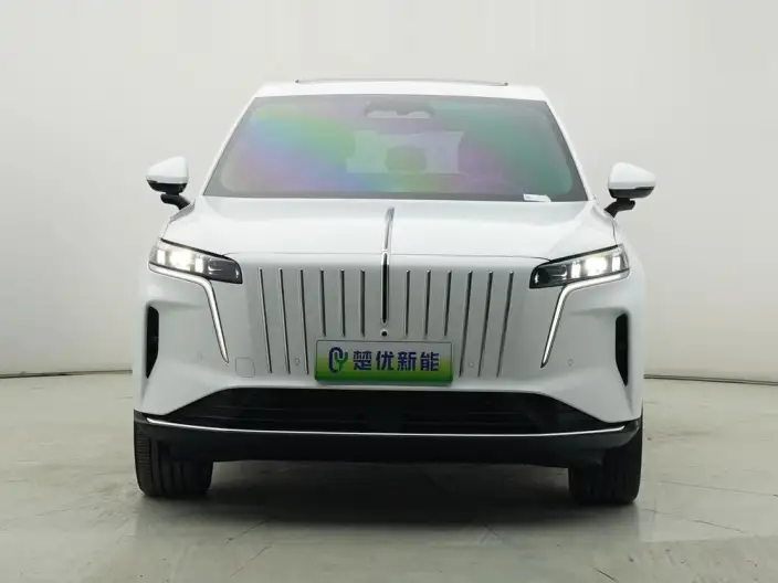 HONGQI HS6 PHEV 2026 Model 240 Smart Hybrid Edition
