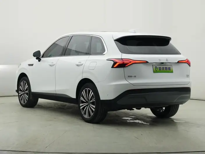 HONGQI HS6 PHEV 2026 Model 240 Smart Hybrid Edition – фото 5