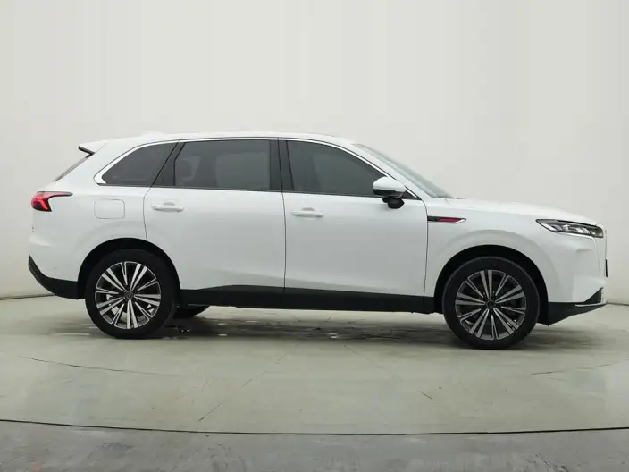 HONGQI HS6 PHEV 2026 Model 240 Smart Hybrid Edition – фото 8