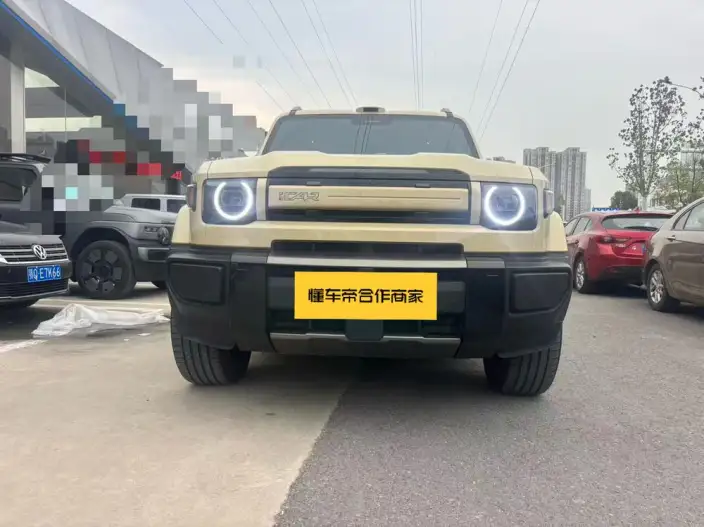 iCAR V27 2026 Model 200km 4WD Falcon700