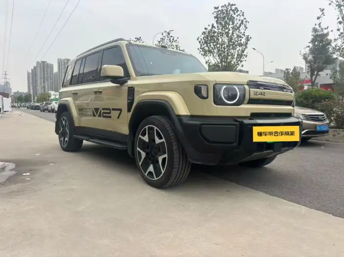 iCAR V27 2026 Model 200km 4WD Falcon700