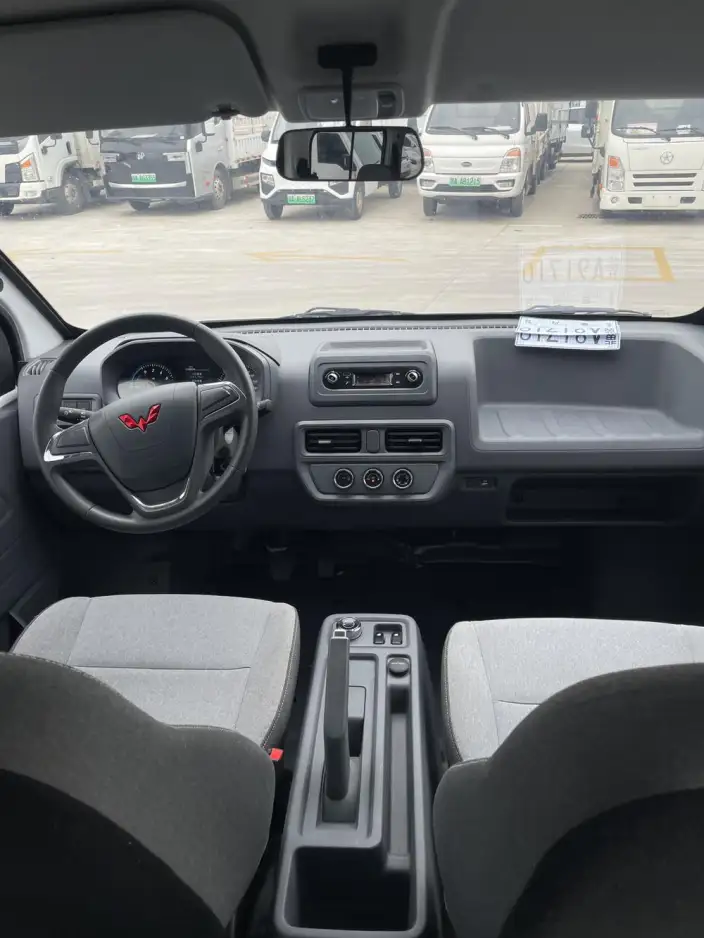 Wuling Yangguang 2024 Model 300km Comfort Model Passenger car Edition 75kW – фото 9