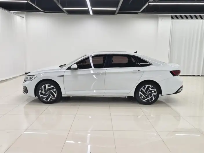 Volkswagen Sagitar 2023 Model 280TSI DSG Beyond Edition Lite – фото 4