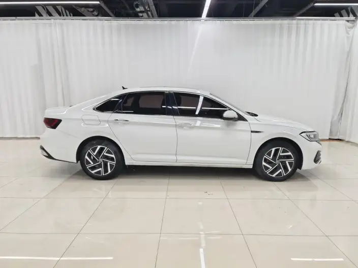 Volkswagen Sagitar 2023 Model 280TSI DSG Beyond Edition Lite – фото 8