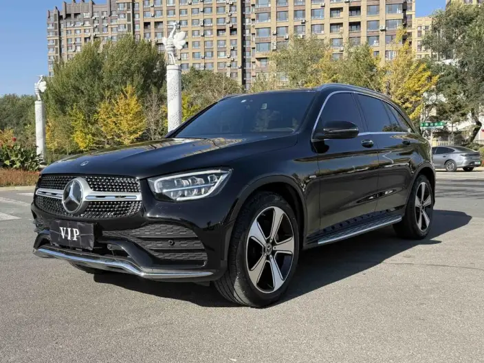Mercedes-Benz GLC 2022 Model Facelift GLC 300 L 4MATIC Dynamic Model Collector Edition – фото 1