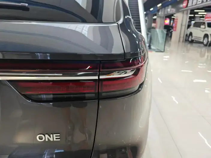 Li Auto ONE 2021 Model Extended Range 6 seat Edition – фото 8