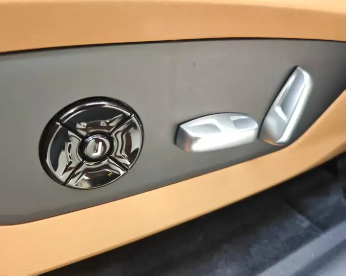 Li Auto ONE 2021 Model Extended Range 6 seat Edition – фото 10