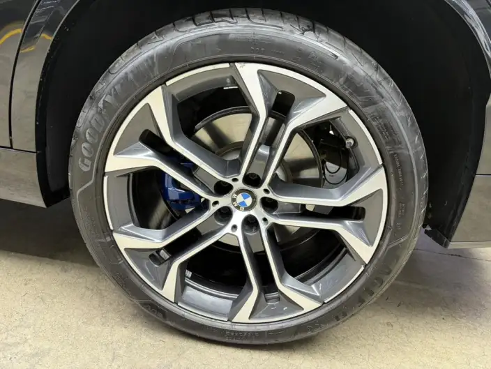 BMW X5 2022 Model Facelift xDrive 40Li Exclusive Model M Sports Set – фото 7