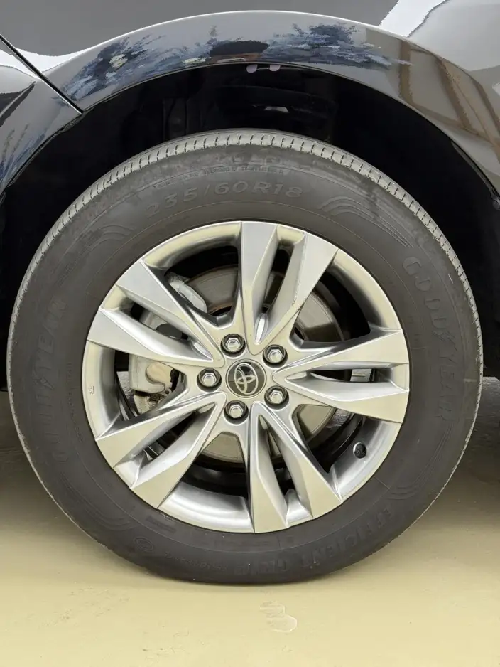 Toyota Sienna 2024 Model Hybrid 2.5L Comfort Edition – фото 7