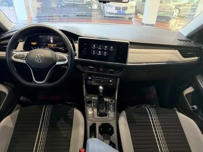 Volkswagen Bora 2023 Model 1.5L Automatic Smooth Ride Limited edition – фото 10