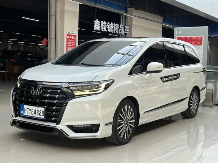 Honda Elysion 2022 Model 2.0L Hybrid Deluxe Edition